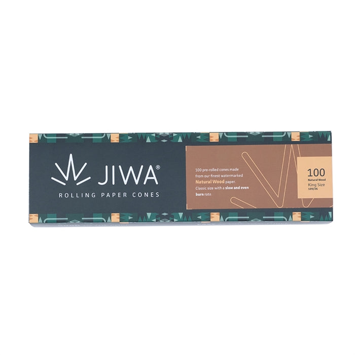 JIWA rolling paper cones king size pakke med 100 forrullede cones til joints fotograferet fra frontvinkel på hvid baggrund.